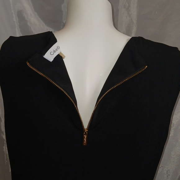 “Calvin Klein” V-Neck Blouse Size Small - Picture 7 of 13